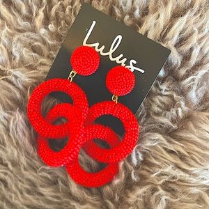 NWT Lulu’s 🌹Red Statement Earrings
